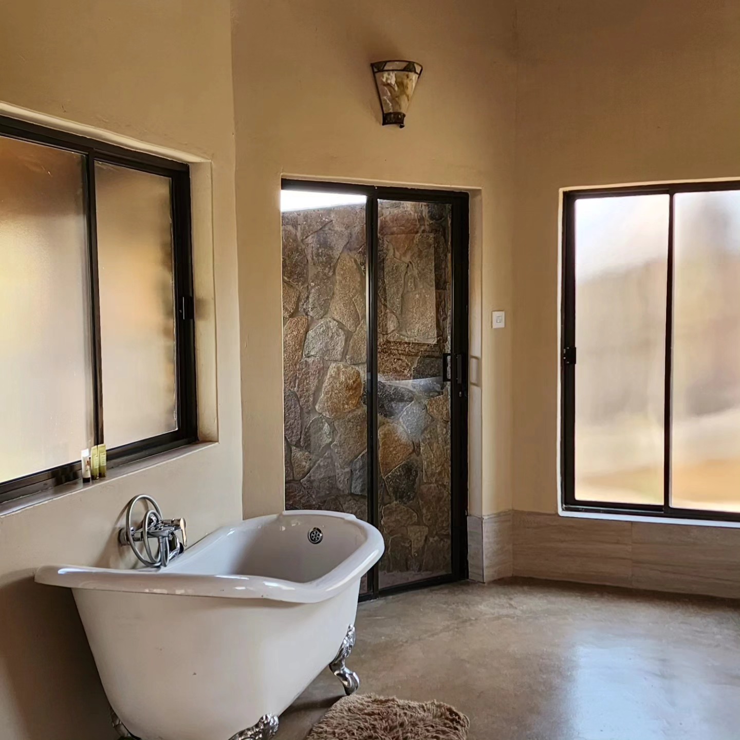 Deluxe Suite at Pakanaka Resort